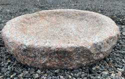fuglebad rund rosa granit