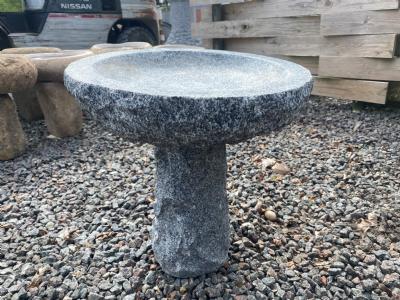 salg af Granitfuglebad rund m/poleret skål