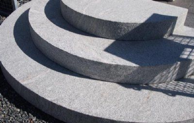 Trappetrin radius grå indisk granit