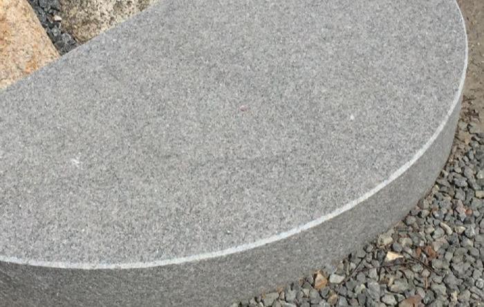 salg af Trappetrin radius rødlig granit