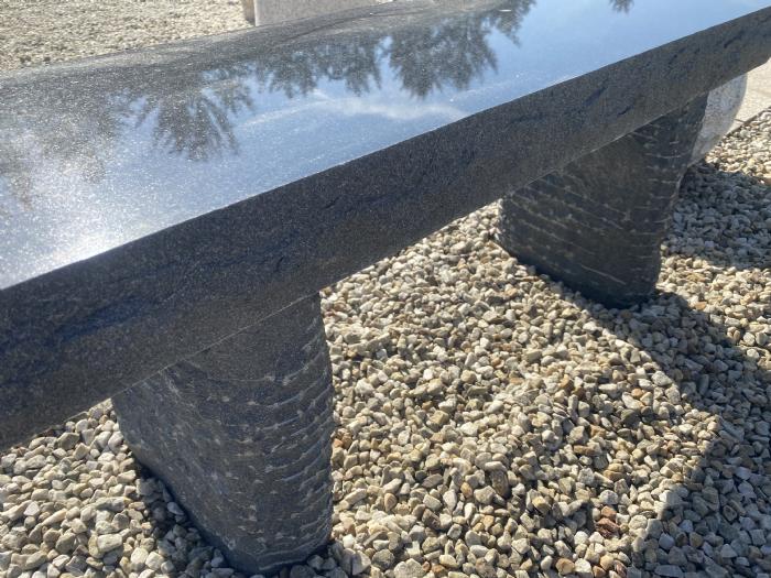 Køb Havebænk sort indisk granit Granit bænk - Længde 100 cm - Havemøbler i granit bænke, haveborde