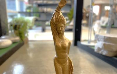 salg af Havfrue H70cm guld