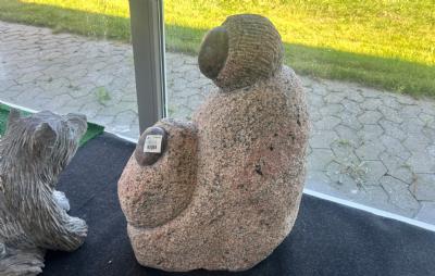salg af Hemstone skulptur 3