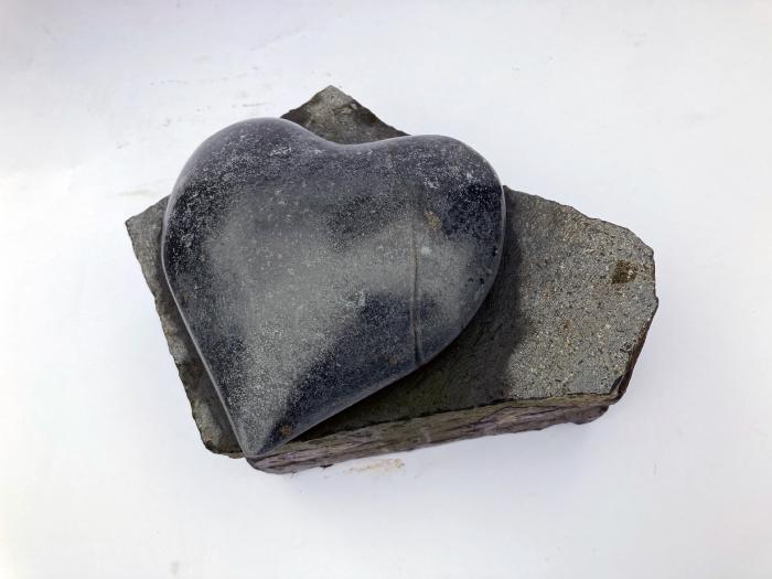 salg af Hjertesten basalt 30-35 cm