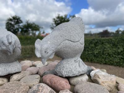 salg af Høne stående L90 cm