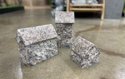 3 sæt granithuse