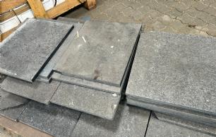 Jetbrændt sorte basalt skifer fliser 2.sortering
