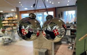 Julekugler m. Dannebrog