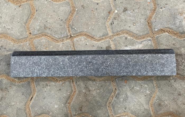 salg af Kantflise sort basalt brændt/børstet