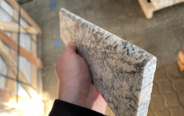 salg af Kantliste Tiger Rust granit