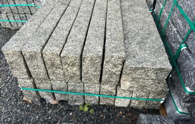 salg af Kantsten kuppam granit restpalle