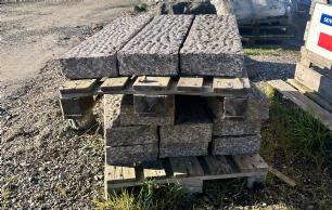 Restpalle kantsten rød granit