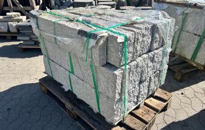 salg af Kantsten rosa granit - 30 stk