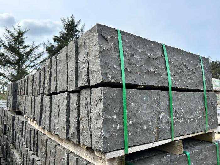 salg af Kantsten sort basalt - 18 stk