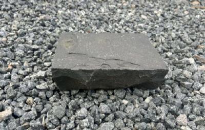 salg af 300 stk kasse klosterhvede sort basalt
