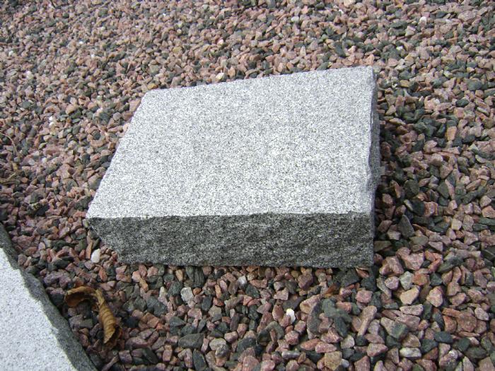 salg af 1 stk. Hvede gråsort granit