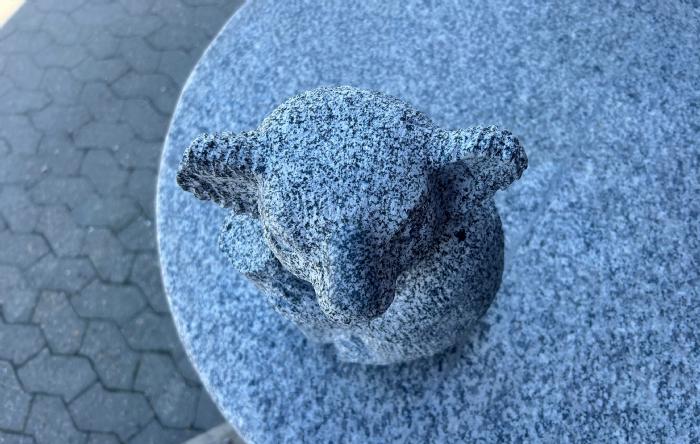 salg af Koala gråsort granit