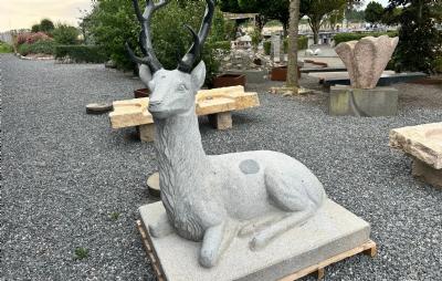 salg af Kronhjort grå granit