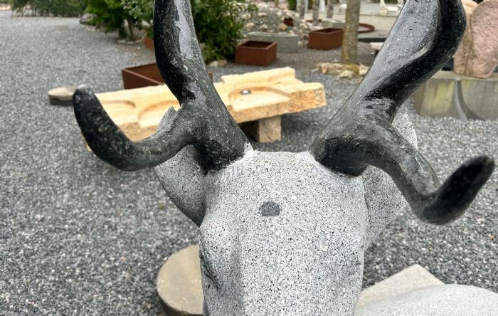 salg af Kronhjort grå granit