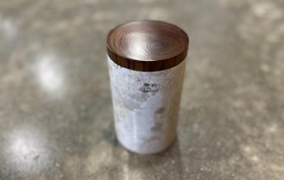 salg af Krukke natursten m. trælåg