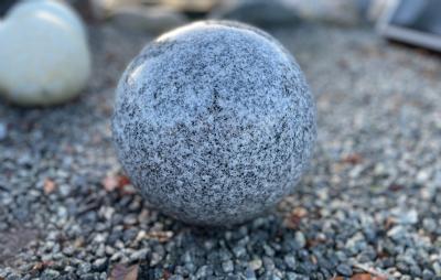 salg af Kugle poleret dia. 25 cm lysgrå