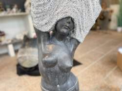 lady in jeans