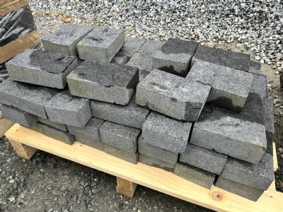 salg af Basalt klods - 118 stk 15x10x5 cm