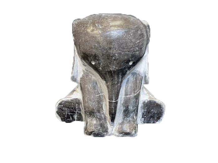 salg af Lille siddende elefant