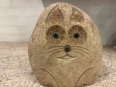 salg af Marksten med kattemotiv H 20 cm