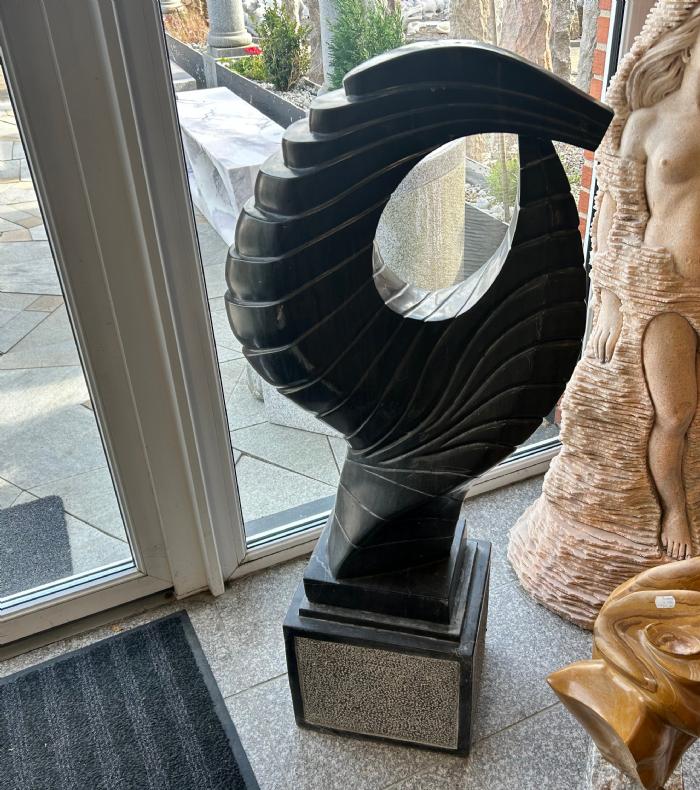 salg af Marmor skulptur sort snurrer