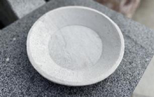 Marmorskål med patina rund