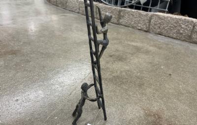 salg af Mennesker på stige - gylden