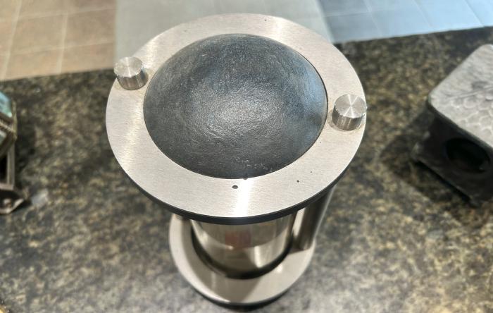 salg af Metal og bronze lampe