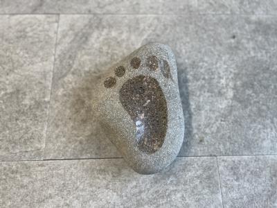 salg af Natursten med pol. motiv dia 25-30