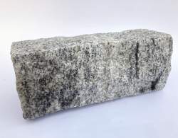 kantsten palisadesten grå granit 25 cm