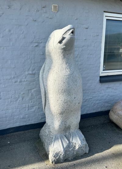 salg af Pingvin grå granit