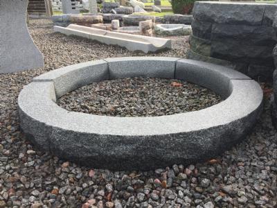 salg af Plantering i sort granit