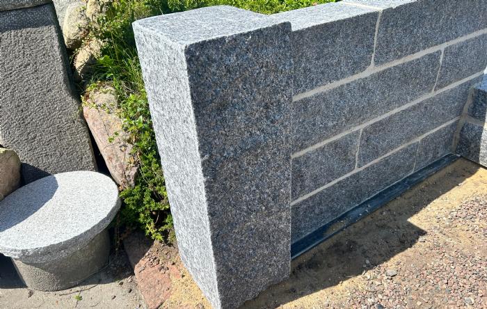 salg af Pullert Larvikitt blå granit