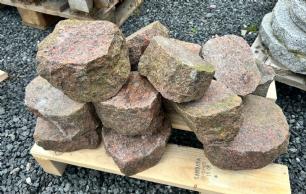 Restpalle bedsten rødlig granit