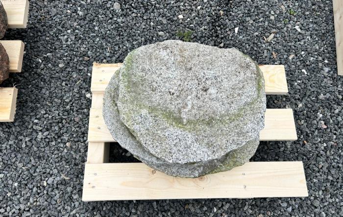 salg af Restpalle lysgrå granit trædesten