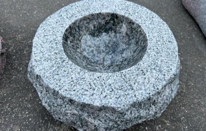 salg af Fuglebad grå poleret granit