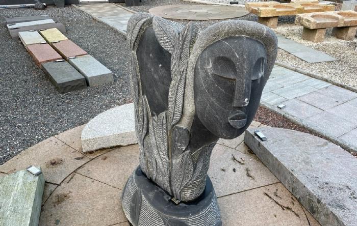 salg af Sandeep skulptur sort ansigt