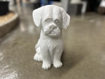 salg af Siddende hvid marmor hund