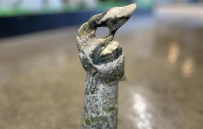 salg af Skulptur i grøn marmor