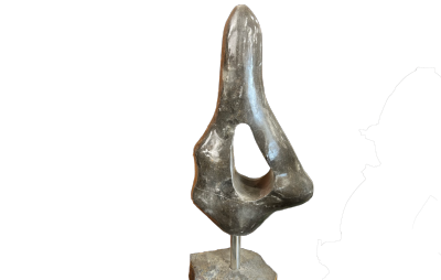 salg af Skulptur på sokkel sort