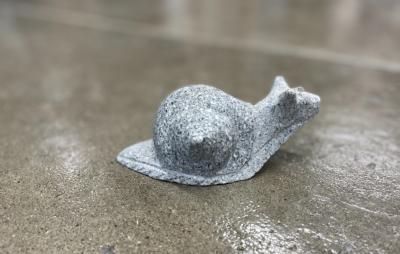 salg af Snegl i granit grå