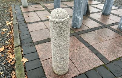 salg af Pullert granit