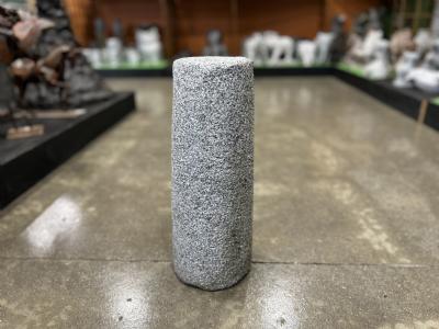 salg af Sokkel gråsort granit