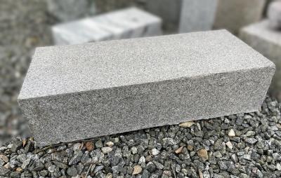 salg af Sokler ass. modeller i granit nr. 3