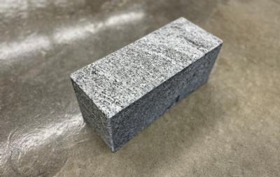 salg af Sokler ass. modeller i granit